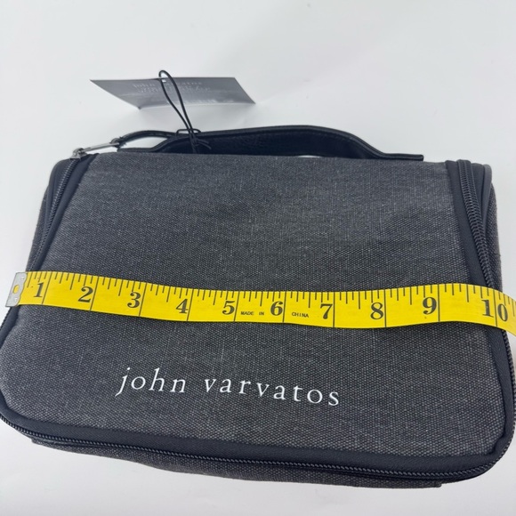 NWT John Varvatos Gray Toiletry Bag Sleek Design - Picture 5 of 11